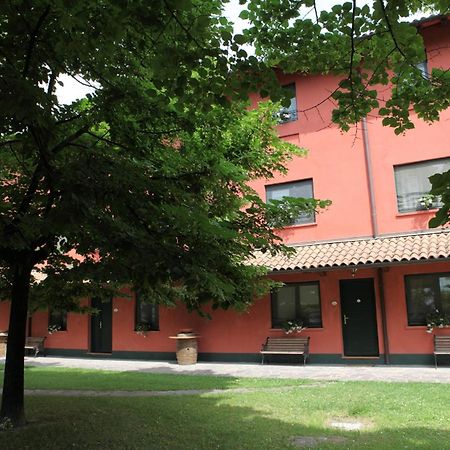 Agriturismo Isola Augusta Palazzolo dello Stella المظهر الخارجي الصورة