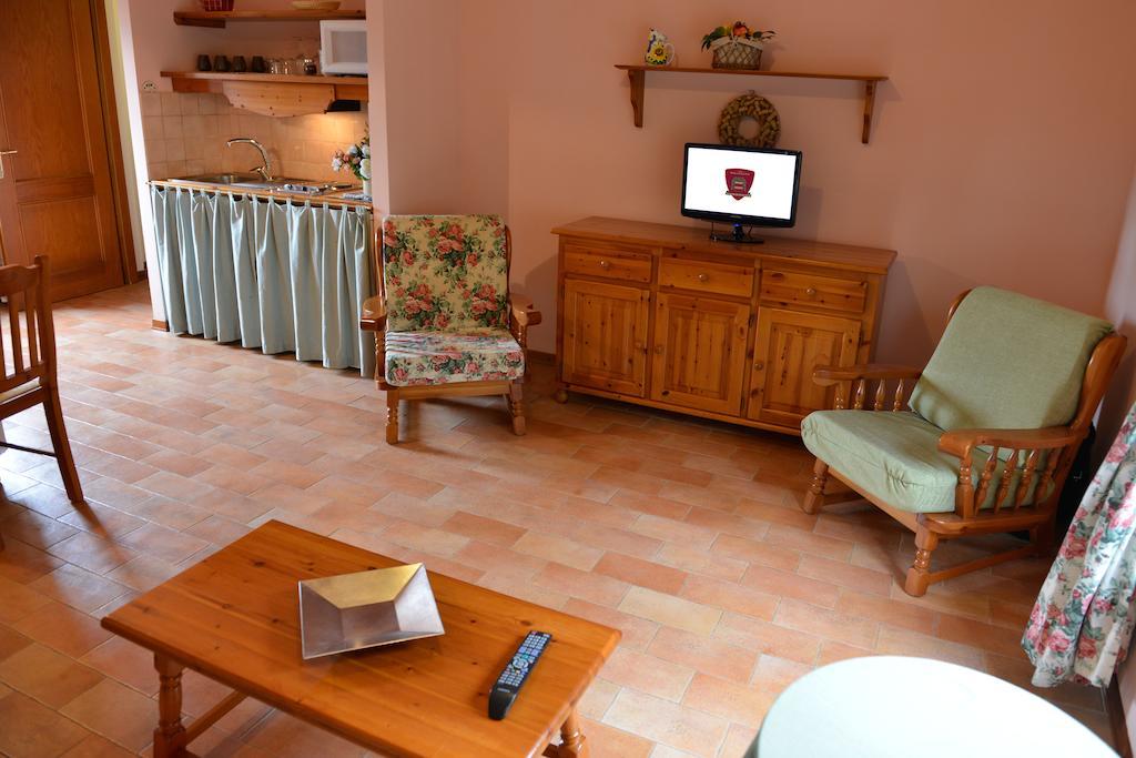 Agriturismo Isola Augusta Palazzolo dello Stella الغرفة الصورة