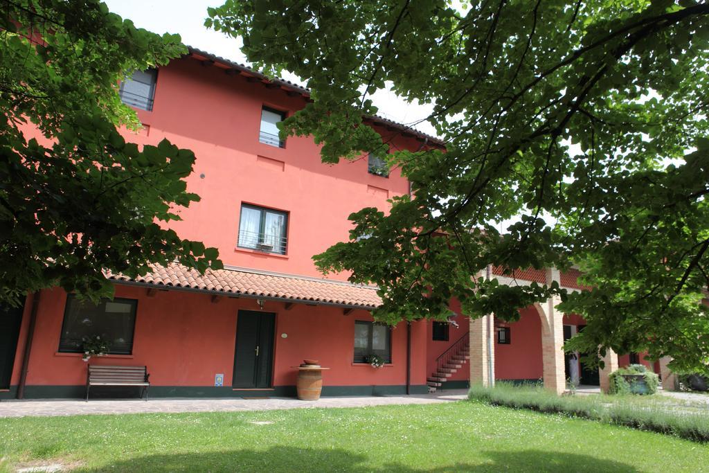 Agriturismo Isola Augusta Palazzolo dello Stella المظهر الخارجي الصورة