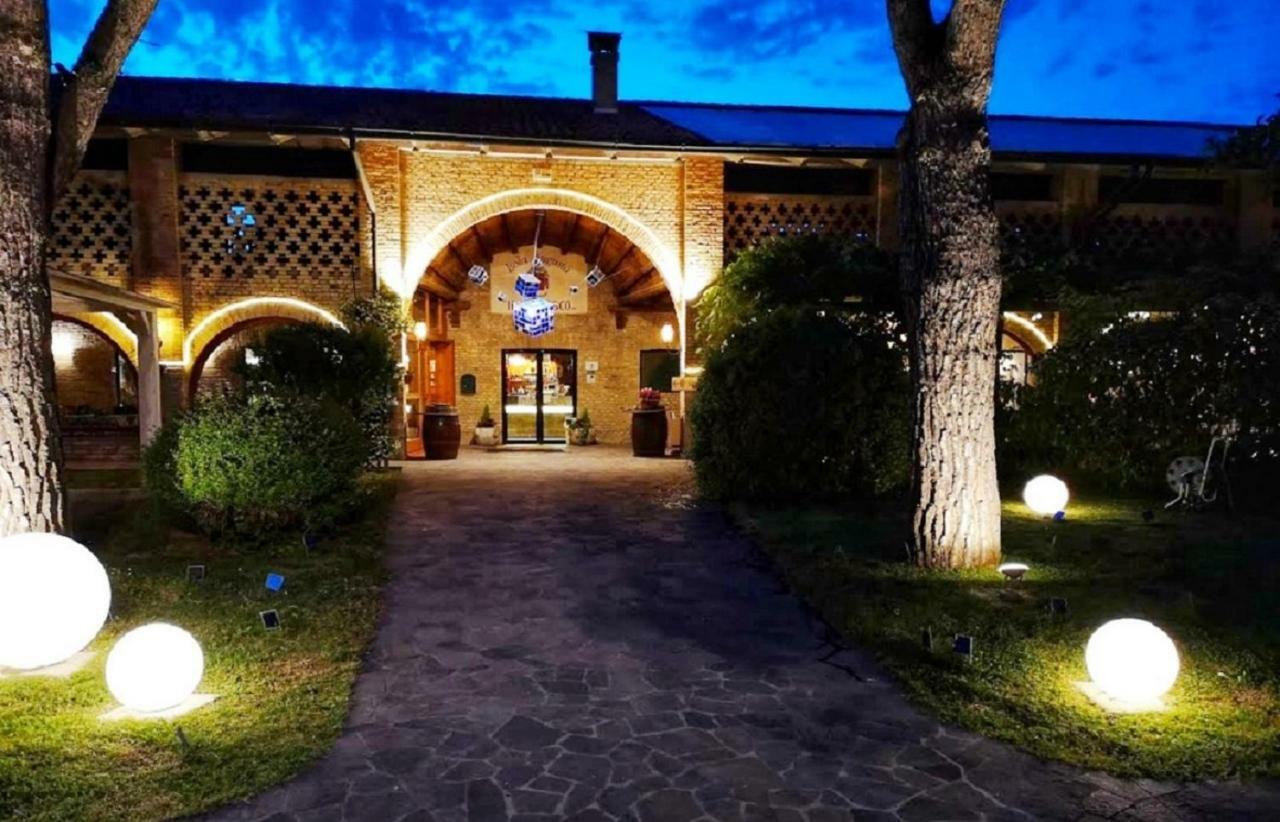 Agriturismo Isola Augusta Palazzolo dello Stella المظهر الخارجي الصورة